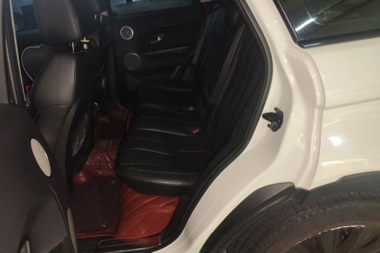 Used Land Rover Range Evoque 2015 2.0T Five-Door Zhiyao Edition Left Rear Seat