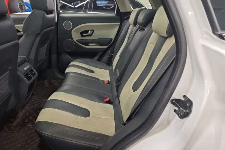 Used Land Rover Range Evoque 2015 2.0T Five-Door Sporty Edition Left Rear Seat