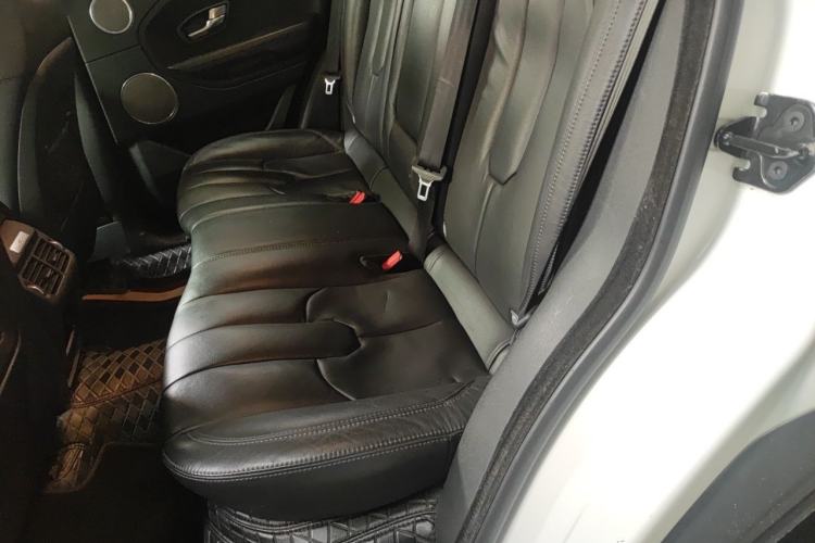 Used Land Rover Range Evoque 2015 2.0T Five-Door Zhiyao Edition Left Rear Seat