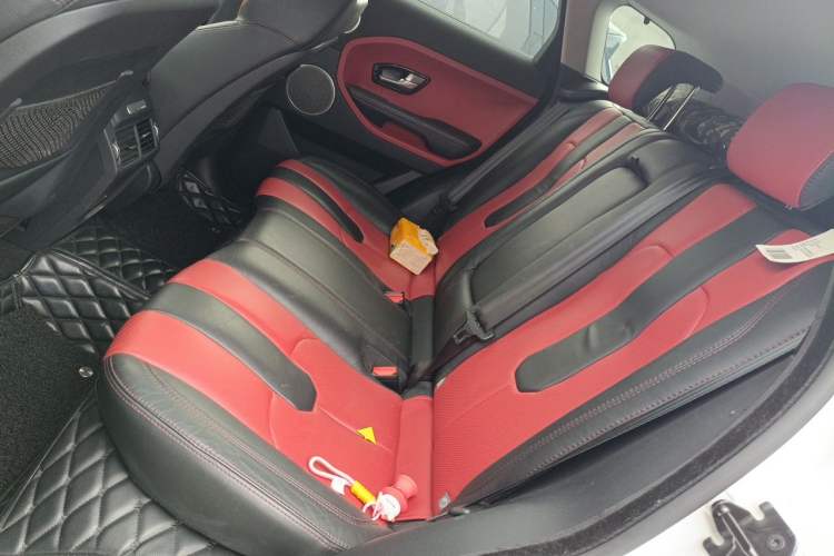 Used Land Rover Range Evoque 2015 2.0T NW8 Brit Limited Edition Left Rear Seat
