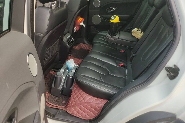 Used Land Rover Range Evoque 2015 2.0T Five-Door Zhiyao Edition Left Rear Seat