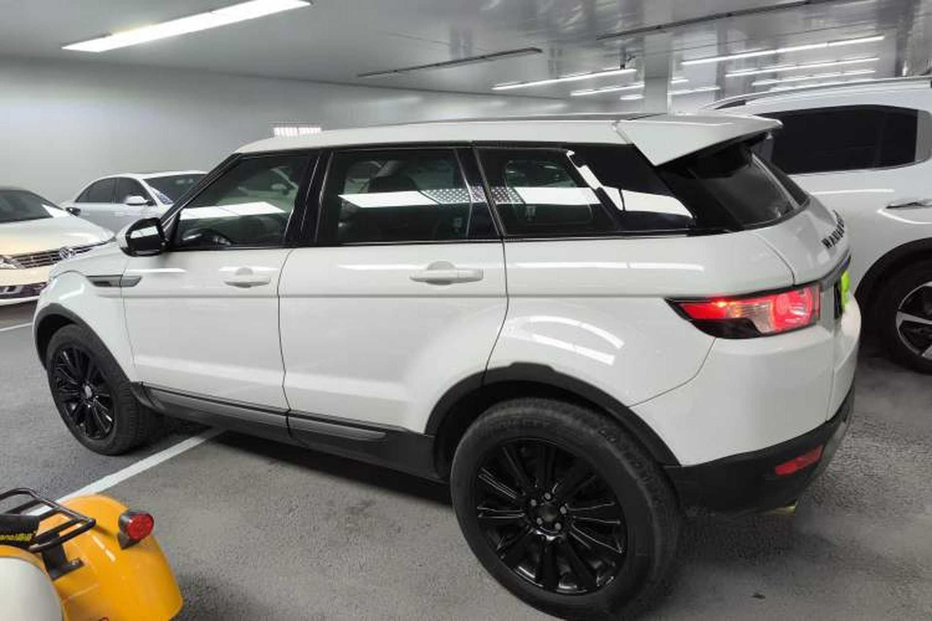Used Land Rover Range Evoque 2015 2.0T Five-Door Zhiyao Edition Left Side