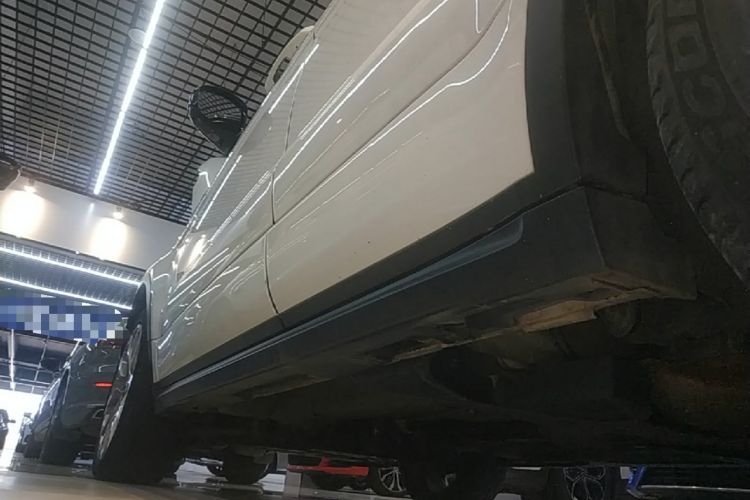 Used Land Rover Range Evoque 2015 2.0T 5-Door Ignite Edition Left Side Sill