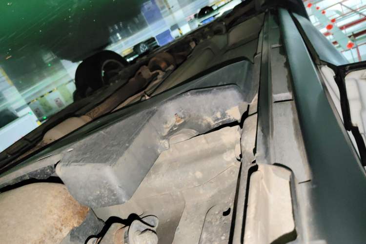Used Land Rover Range Evoque 2015 2.0T Five-Door Zhiyao Edition Left Side Sill