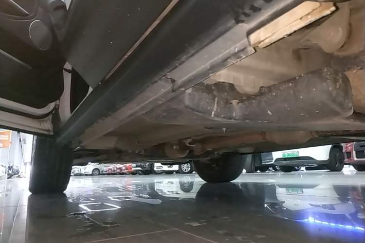Used Land Rover Range Evoque 2015 2.0T Five-Door Zhiyao Edition Left Side Sill
