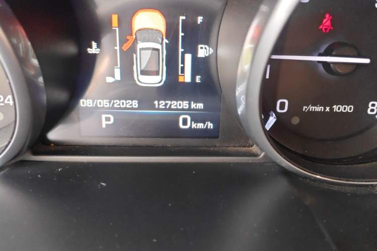 Used Land Rover Range Evoque 2015 2.0T Five-Door Fashion Edition Odometer Close Up