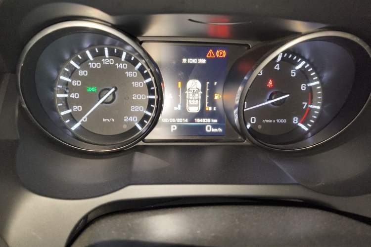 Used Land Rover Range Evoque 2015 2.0T Five-Door Zhiyao Edition Odometer Close Up