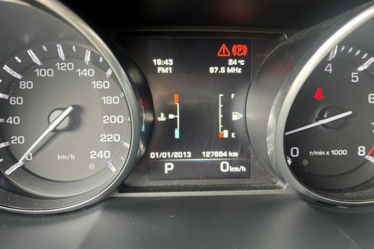Used Land Rover Range Evoque 2015 2.0T Five-Door Sporty Edition Odometer Close Up
