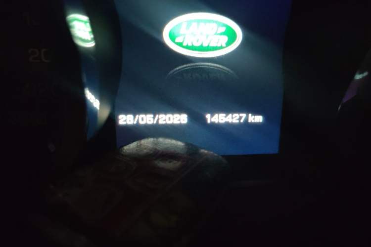 Used Land Rover Range Evoque 2015 2.0T Five-Door Fashion Edition Odometer Close Up