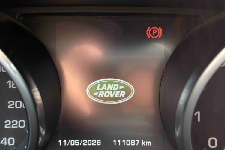 Used Land Rover Range Evoque 2015 2.0T 5-Door Ignite Edition Odometer Close Up