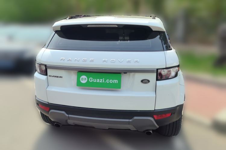Used Land Rover Range Evoque 2015 2.0T Five-Door Zhiyao Edition Rear