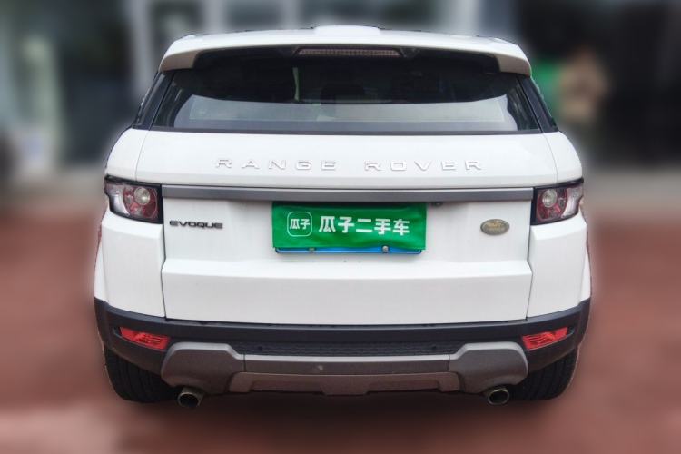 Used Land Rover Range Evoque 2015 2.0T Five-Door Zhiyao Edition Rear