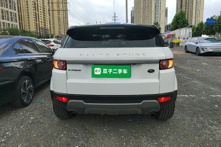 Used Land Rover Range Evoque 2015 2.0T Five-Door Zhiyao Edition Rear