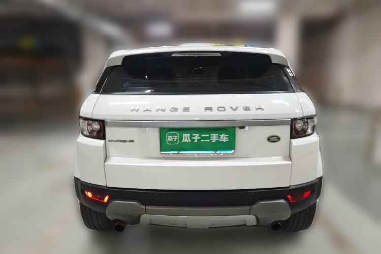 Used Land Rover Range Evoque 2015 2.0T Five-Door Zhiyao Edition Rear
