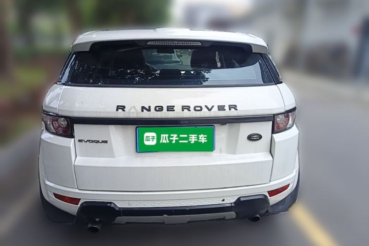 Used Land Rover Range Evoque 2015 2.0T Five-Door Zhiyao Edition Rear