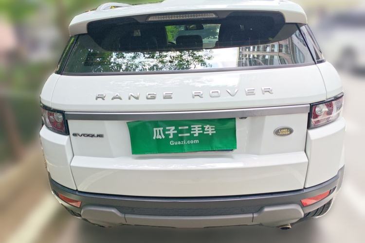 Used Land Rover Range Evoque 2015 2.0T Five-Door Zhiyao Edition Rear