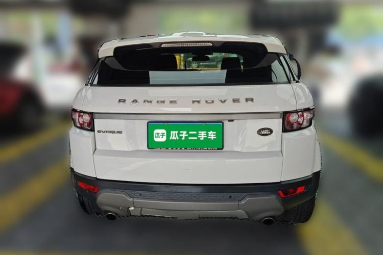 Used Land Rover Range Evoque 2015 2.0T Five-Door Zhiyao Edition Rear