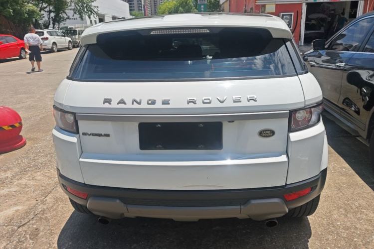Used Land Rover Range Evoque 2015 2.0T Five-Door Zhiyao Edition Rear