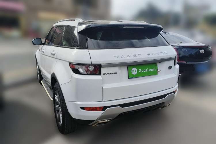 Used Land Rover Range Evoque 2015 2.0T 5-Door Luxury Edition Rear Left 45 Deg