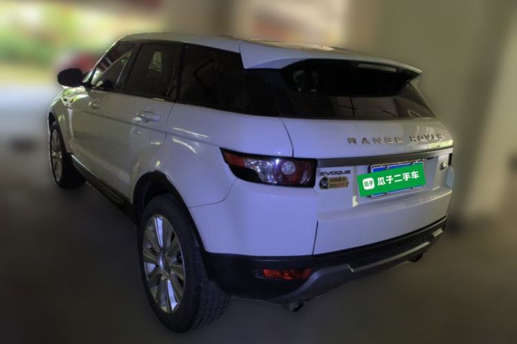 Used Land Rover Range Evoque 2015 2.0T Five-Door Zhiyao Edition Rear Left 45 Deg