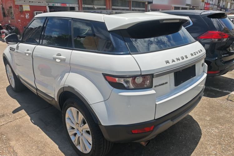 Used Land Rover Range Evoque 2015 2.0T Five-Door Zhiyao Edition Rear Left 45 Deg