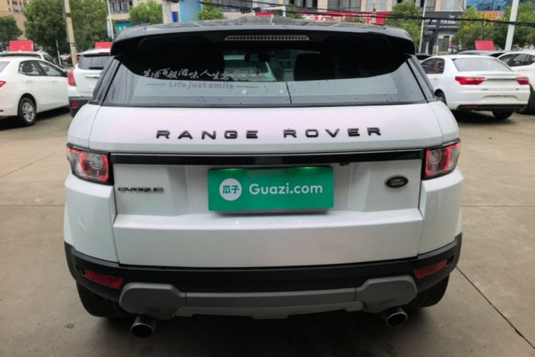 Used Land Rover Range Evoque 2015 2.0T Five-Door Zhiyao Edition Rear