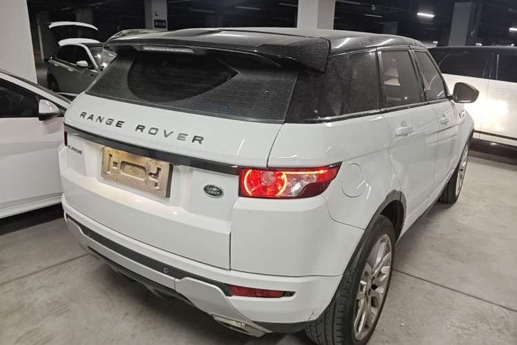 Used Land Rover Range Evoque 2015 2.0T 5-Door Ignite Edition Rear Right 45 Deg