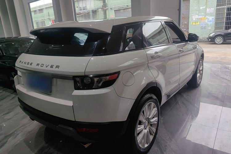 Used Land Rover Range Evoque 2015 2.0T Five-Door Zhiyao Edition Rear Right 45 Deg