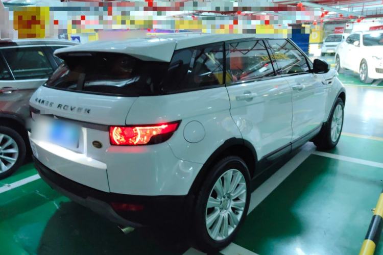 Used Land Rover Range Evoque 2015 2.0T Five-Door Zhiyao Edition Rear Right 45 Deg