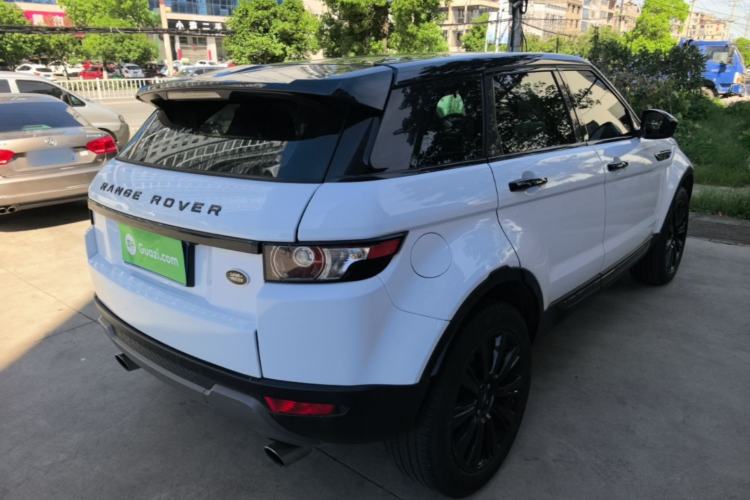 Used Land Rover Range Evoque 2015 2.0T Five-Door Zhiyao Edition Rear Right 45 Deg