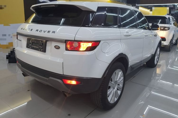 Used Land Rover Range Evoque 2015 2.0T Five-Door Zhiyao Edition Rear Right 45 Deg