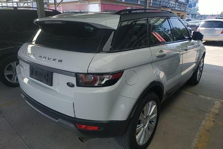 Used Land Rover Range Evoque 2015 2.0T Five-Door Zhiyao Edition Rear Right 45 Deg