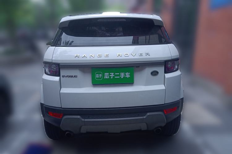 Used Land Rover Range Evoque 2015 2.0T Five-Door Zhiyao Edition Rear