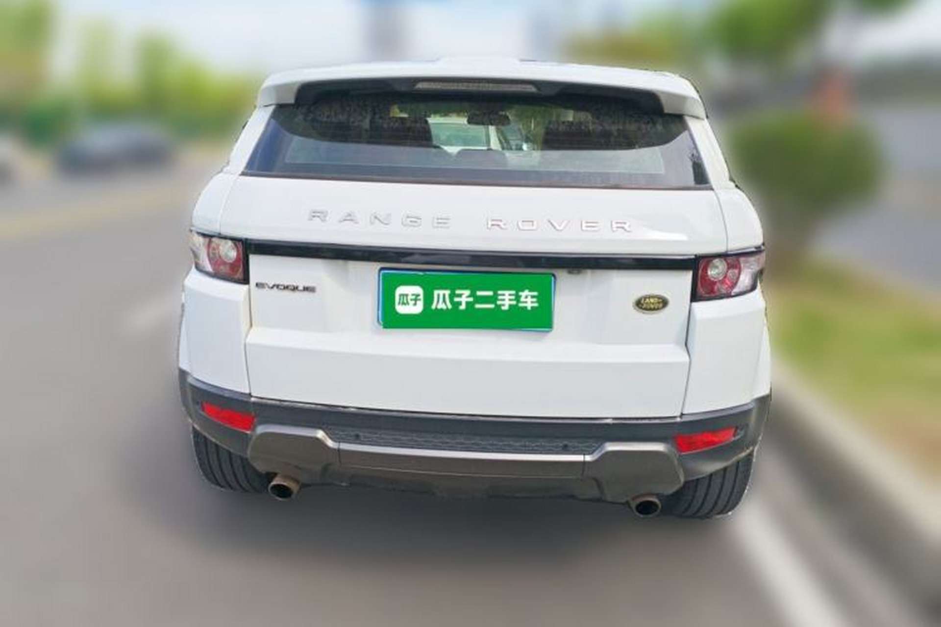 Used Land Rover Range Evoque 2015 2.0T Five-Door Zhiyao Edition Rear