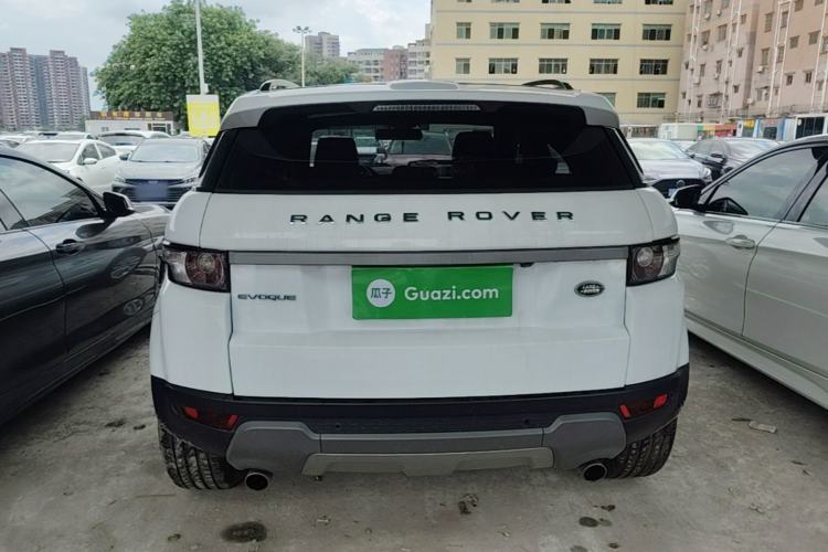 Used Land Rover Range Evoque 2015 2.0T Five-Door Zhiyao Edition Rear