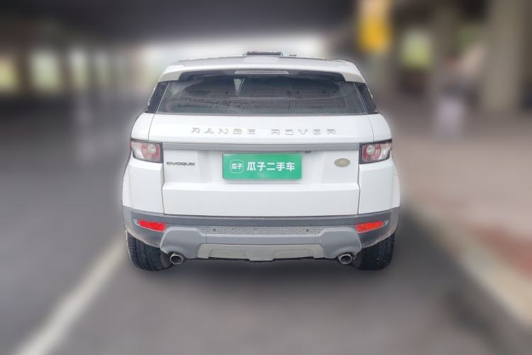 Used Land Rover Range Evoque 2015 2.0T Five-Door Zhiyao Edition Rear