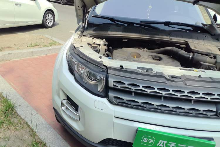 Used Land Rover Range Evoque 2015 2.0T Five-Door Zhiyao Edition Right Front Headlight