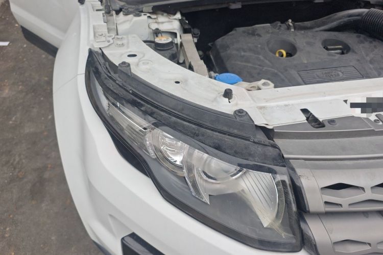 Used Land Rover Range Evoque 2015 2.0T Five-Door Fashion Edition Right Front Headlight