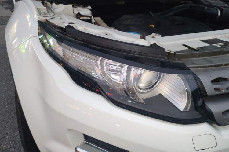 Used Land Rover Range Evoque 2015 2.0T Five-Door Fashion Edition Right Front Headlight