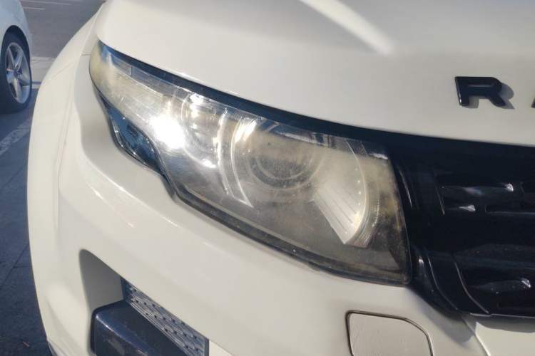 Used Land Rover Range Evoque 2015 2.0T Five-Door Zhiyao Edition Right Front Headlight