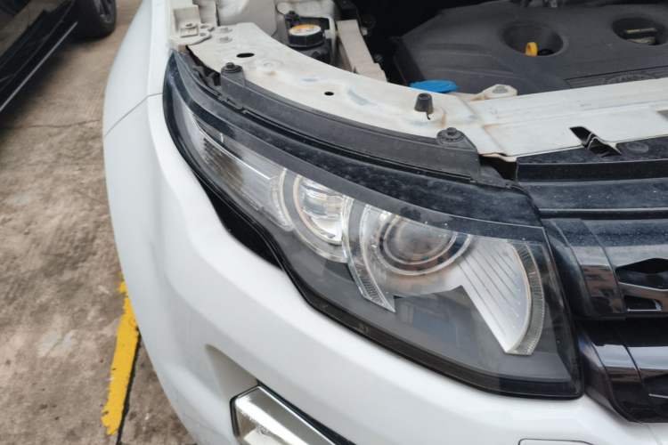 Used Land Rover Range Evoque 2015 2.0T Five-Door Enjoyment Edition Right Front Headlight