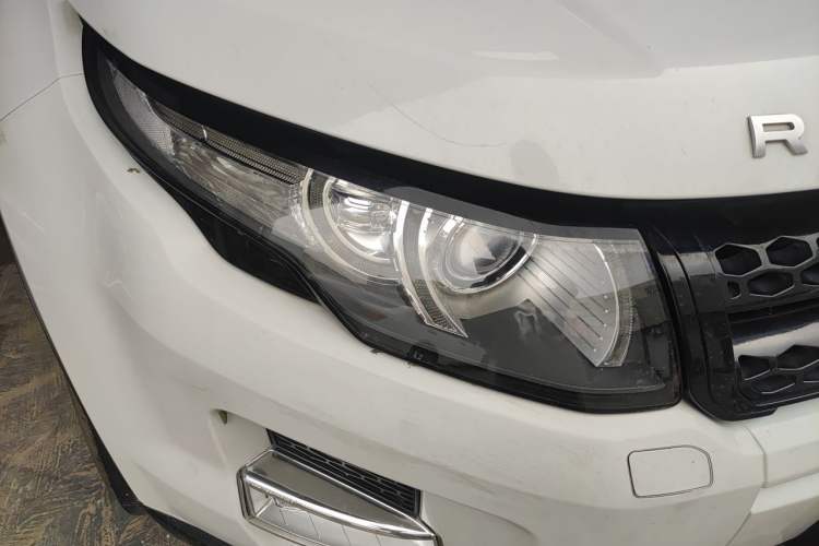 Used Land Rover Range Evoque 2015 2.0T Five-Door Zhiyao Edition Right Front Headlight