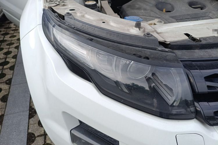 Used Land Rover Range Evoque 2015 2.0T NW8 Brit Limited Edition Right Front Headlight