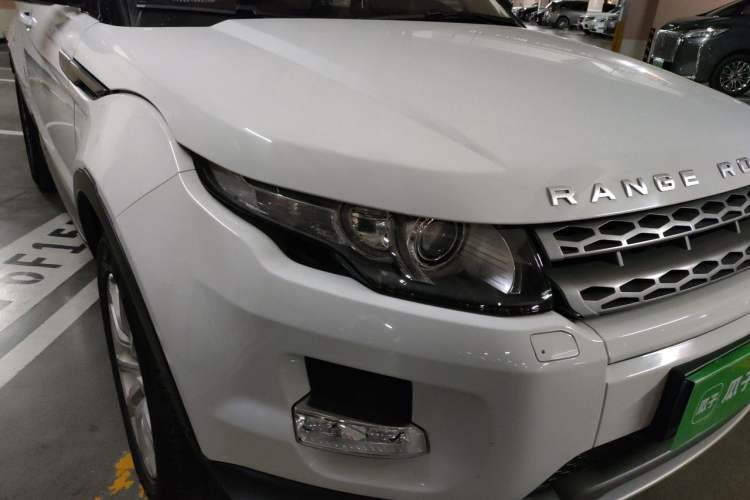 Used Land Rover Range Evoque 2015 2.0T 5-Door Luxury Edition Right Front Headlight