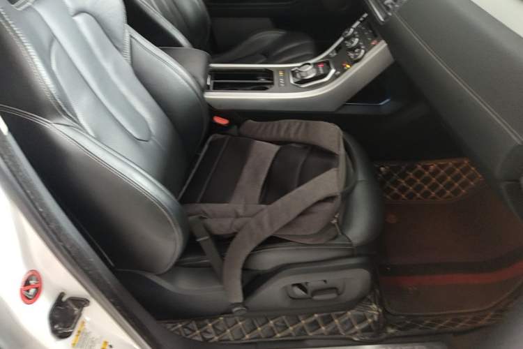 Used Land Rover Range Evoque 2015 2.0T Five-Door Sporty Edition Right Front Seat