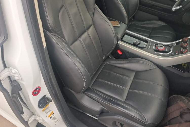 Used Land Rover Range Evoque 2015 2.0T Five-Door Enjoyment Edition Right Front Seat