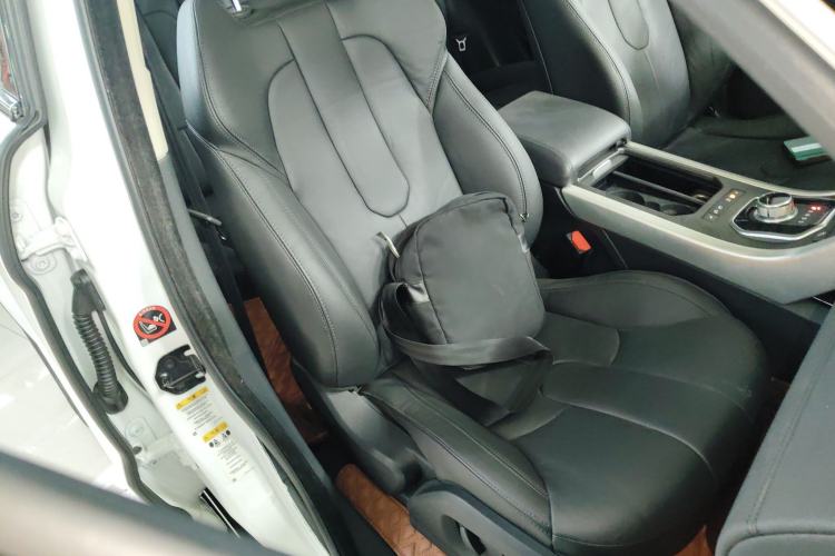 Used Land Rover Range Evoque 2015 2.0T Five-Door Zhiyao Edition Right Front Seat