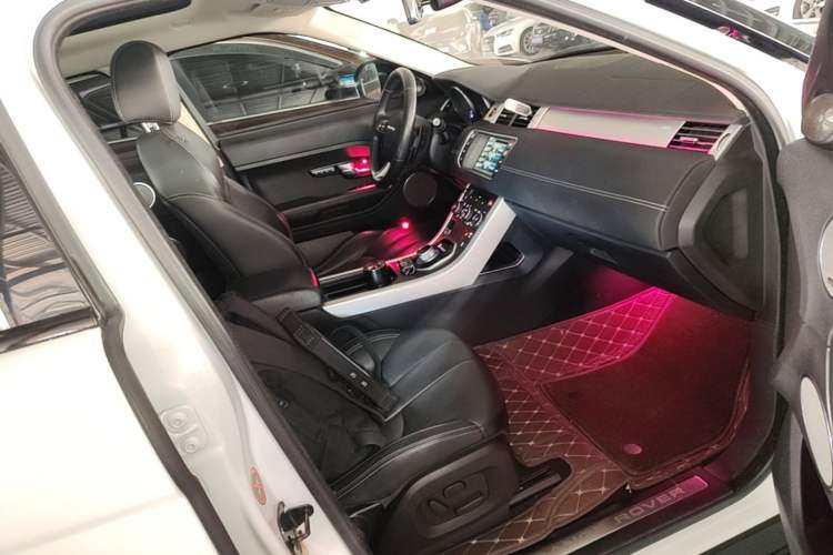 Used Land Rover Range Evoque 2015 2.0T Five-Door Sporty Edition Right Front Seat