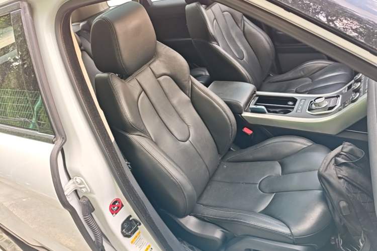 Used Land Rover Range Evoque 2015 2.0T Five-Door Fashion Edition Right Front Seat