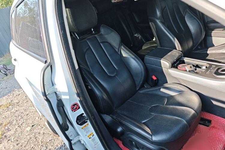 Used Land Rover Range Evoque 2015 2.0T Five-Door Sporty Edition Right Front Seat